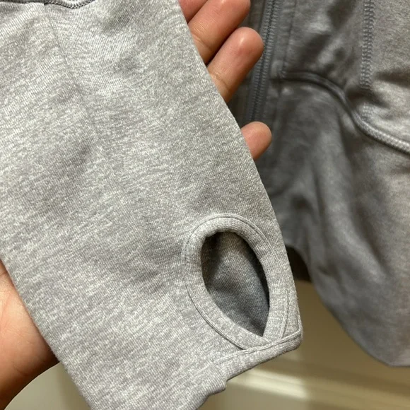 Lululemon Lavander Scuba - Picture 5 of 10